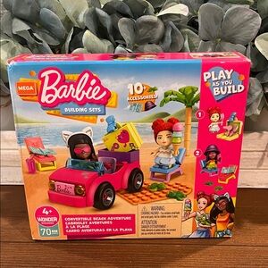 NWT Barbie Mega Convertible Beach Building Set - Pink